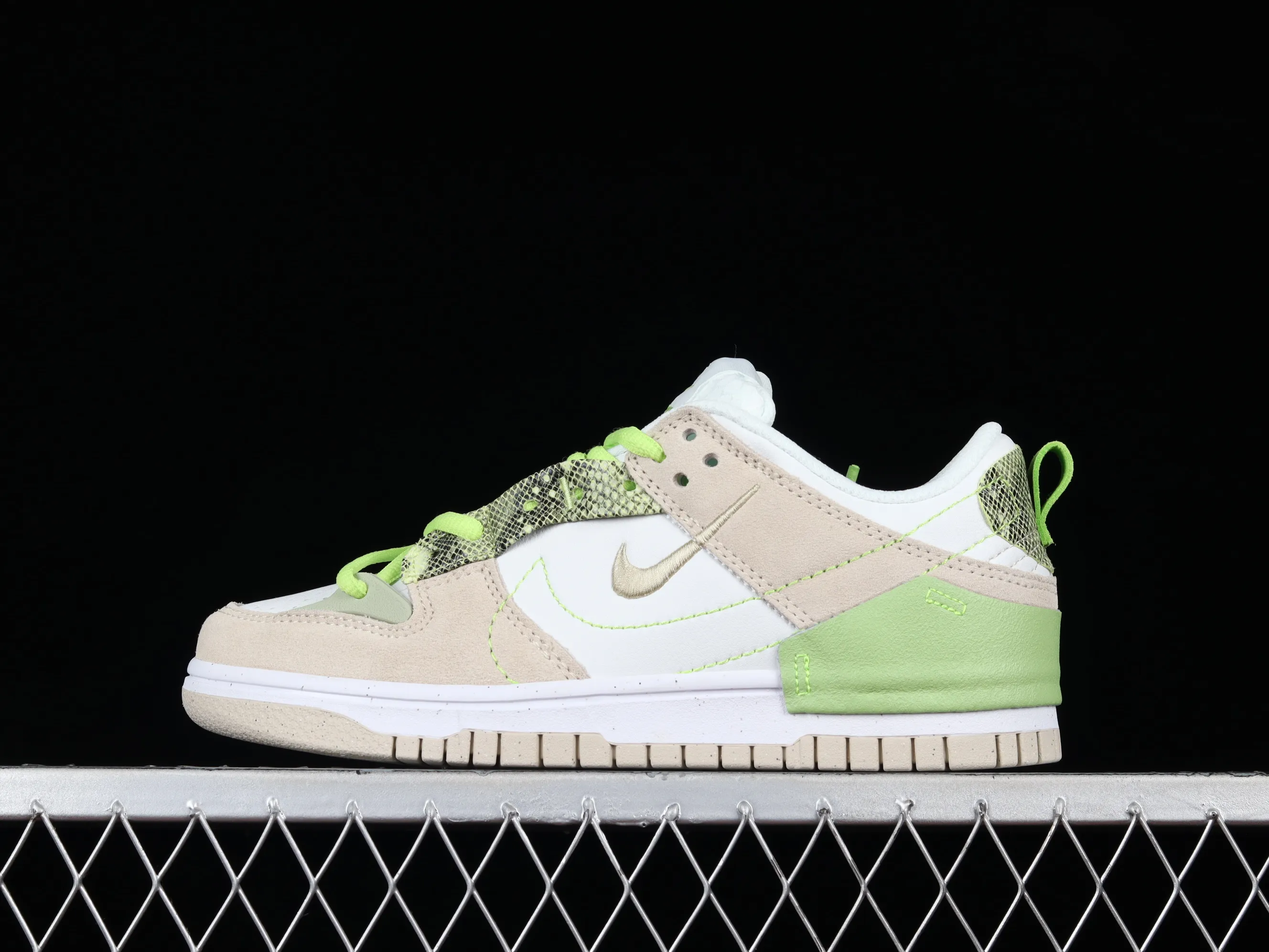 All categories Nk SB Dunk series Nk SB Dunk Low low-top sneakers Nk Dunk Low Disrupt 2 "Desert Bronze" New deconstructed style lightweight dunk low-top casual sports skateboard shoes DV3206-001